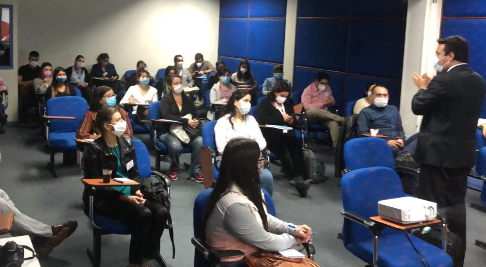 asesoria-profesional-clinica-covid19-hospital-metropolitano-1.jpg
